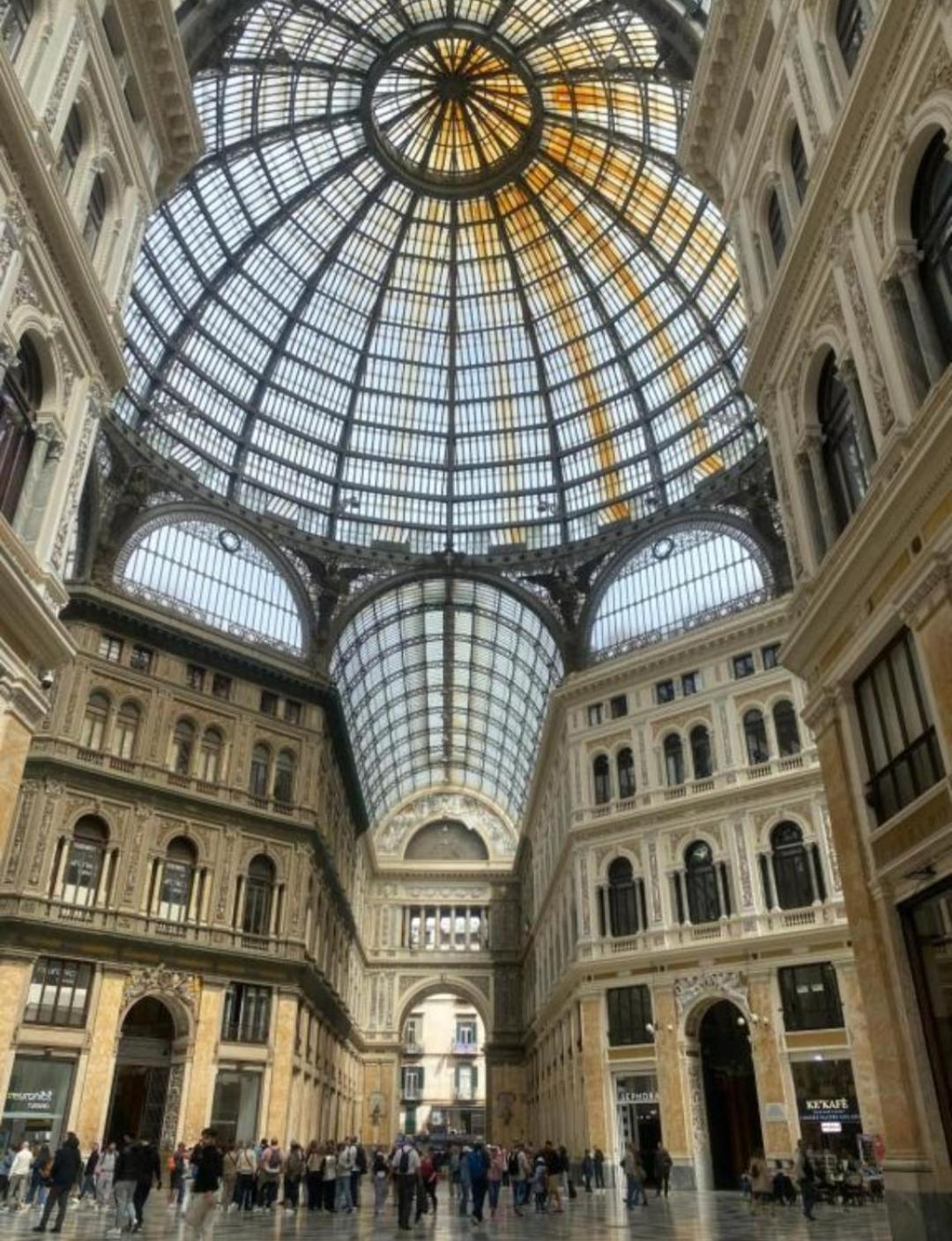 Villa Casa Tolentino Al Centro Di Napoli Esterno foto